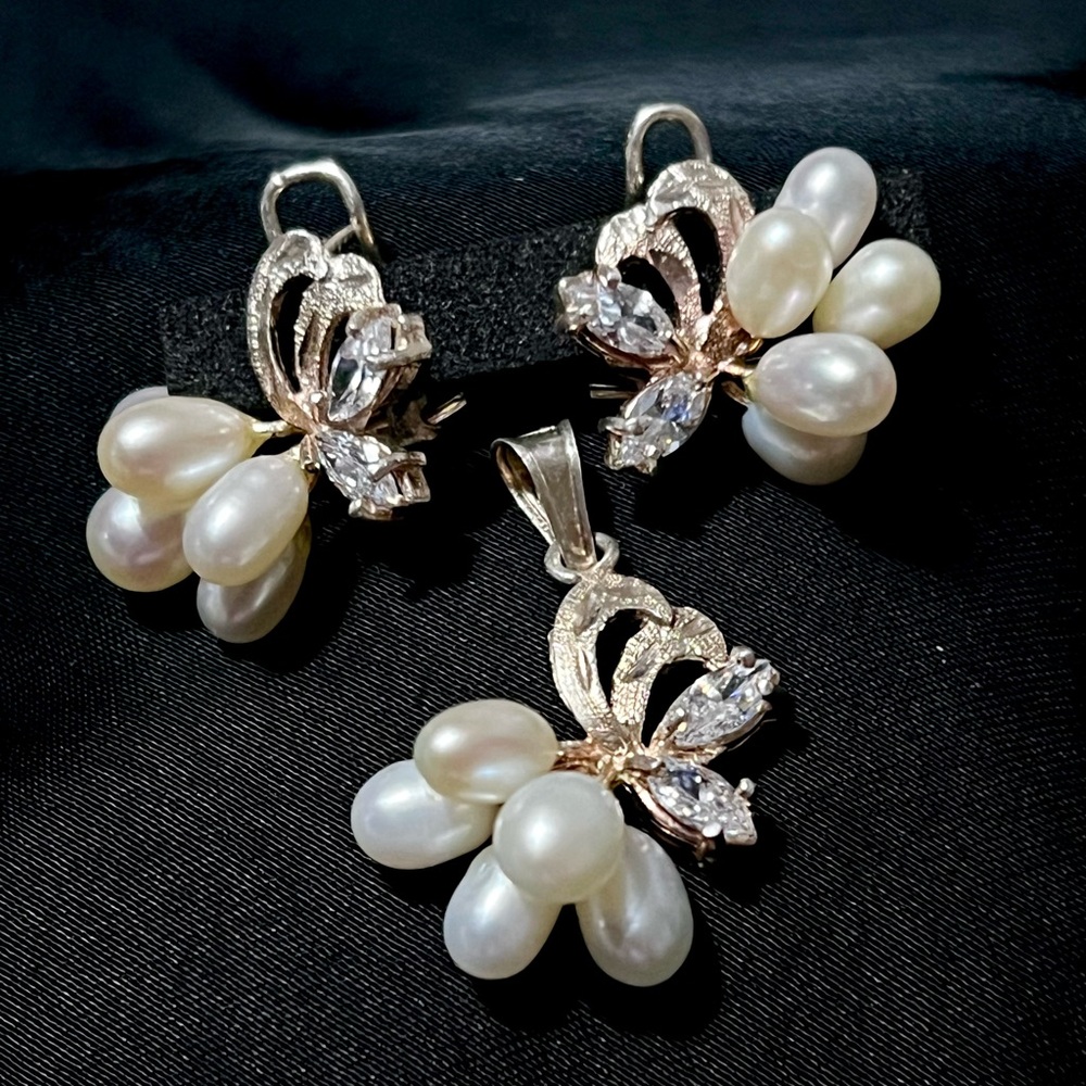 New Elegant Pearl and Crystal Jewelry Set (Sterling Silver 925)